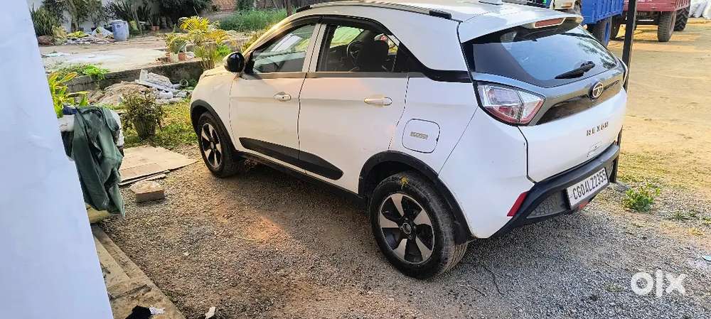 Tata Nexon Xz+ Petrol Car Excellent Condition - Urgent Sale