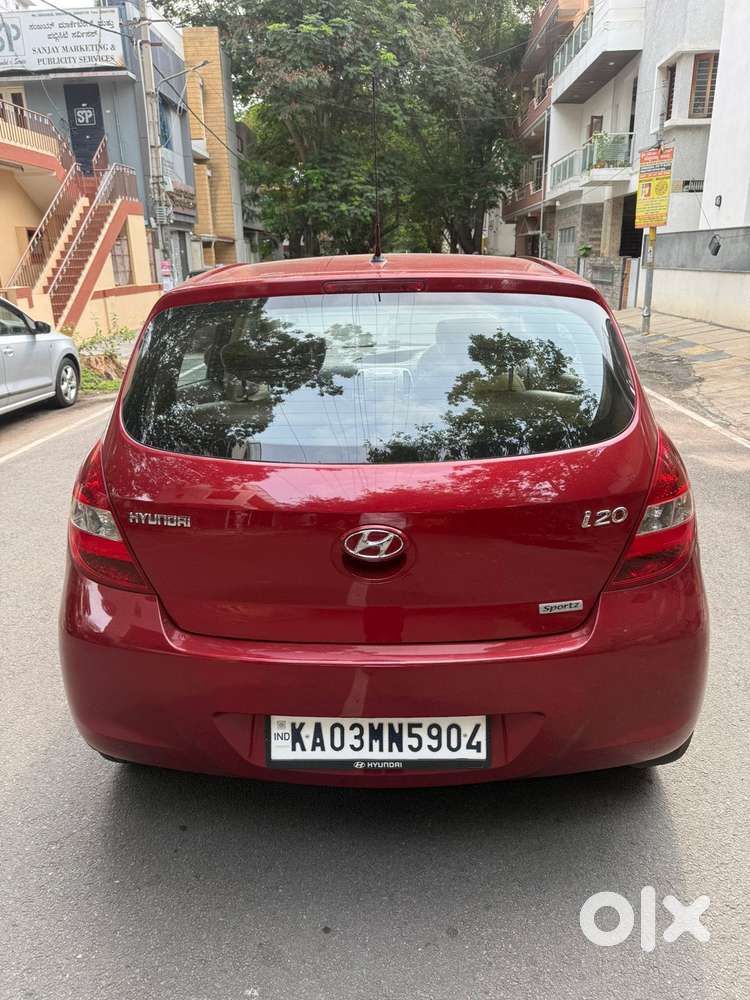 Hyundai I20 2010-2012 1.2 Sportz, 2011, Petrol