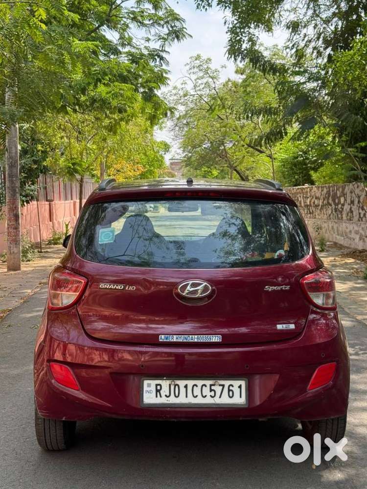 Hyundai Grand I10 2013-2016 Sportz, 2015, Petrol