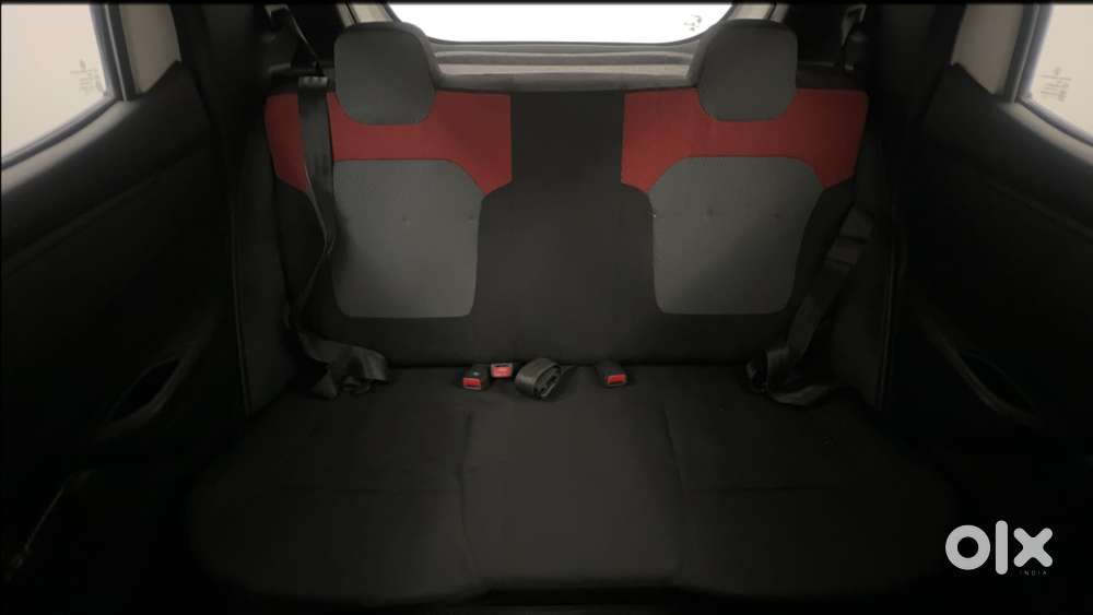 Renault Kwid 2019-ongoing 1.0 Rxt Amt (o), 2017, Petrol