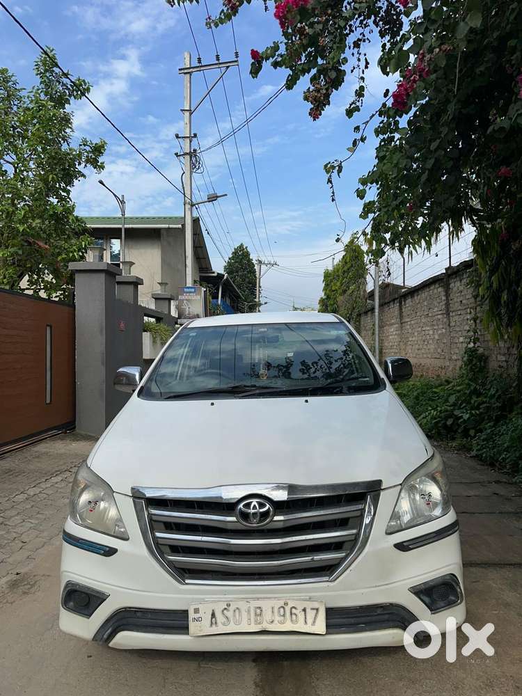 Toyota Innova 2.5 G (diesel) 7 Seater Bs Iv, 2014, Diesel