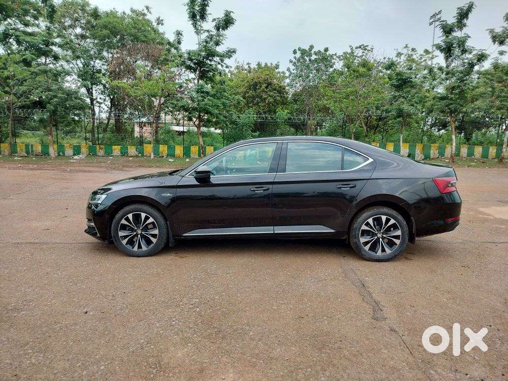 Skoda Superb 2.0 Tsi At L&k, 2021, Petrol
