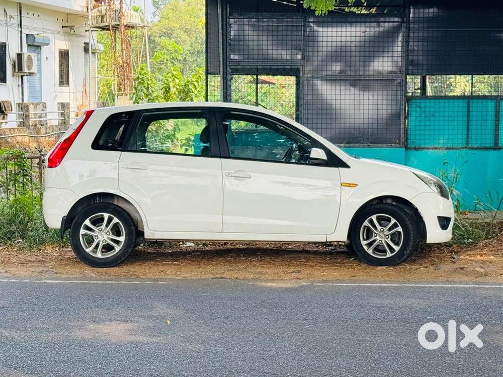 Ford Petrol Manual 2010 Car