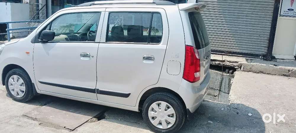 Maruti Suzuki Wagon R 2016 Petrol + Cng Company Fitted