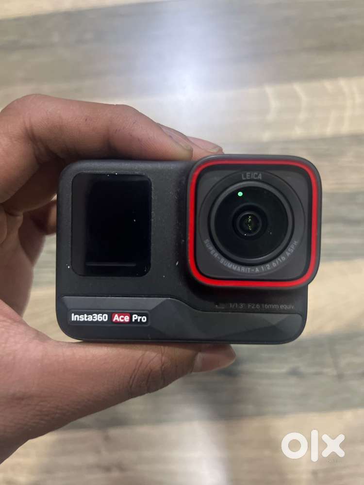 Insta 360 ace pro mint condition used only 3-4 times for trips