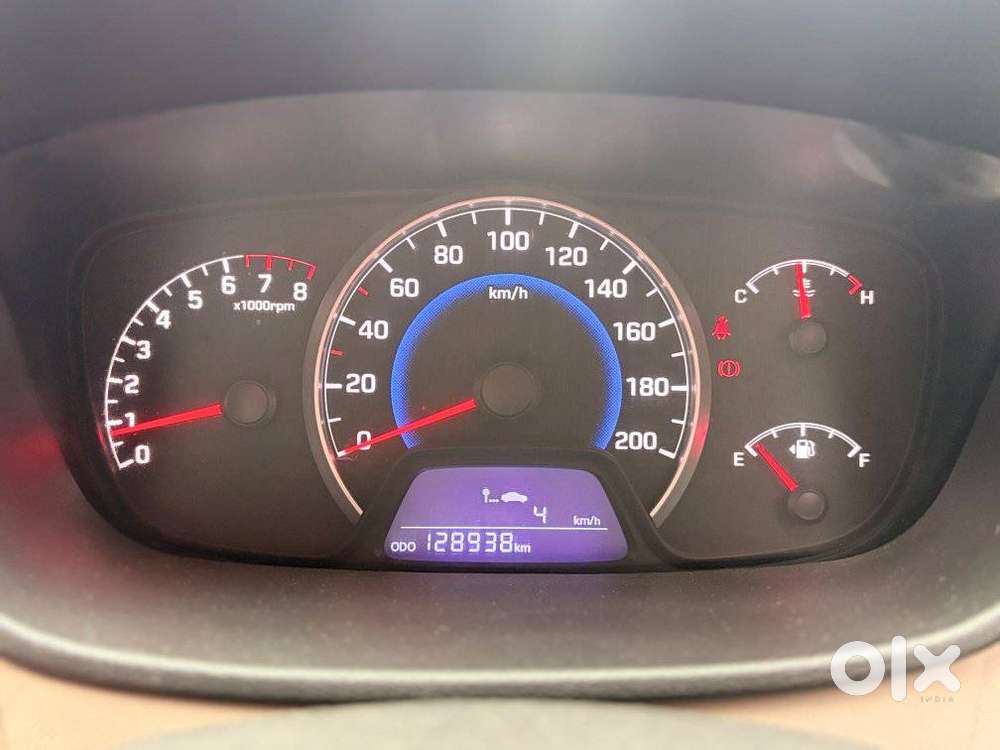 Hyundai Grand I10 Sportz, 2013, Cng & Hybrids