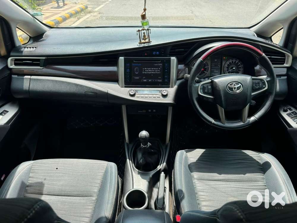 Toyota Innova Crysta [2020-ongoing] 2.4 Vx 7 Str, 2017, Diesel