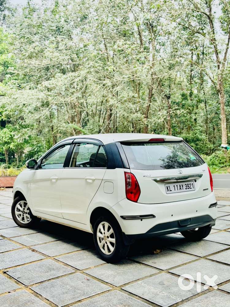 Tata Bolt Revotron Xm, 2015, Petrol