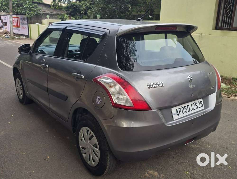 Maruti Suzuki Swift Vxi + Manual, 2016, Petrol