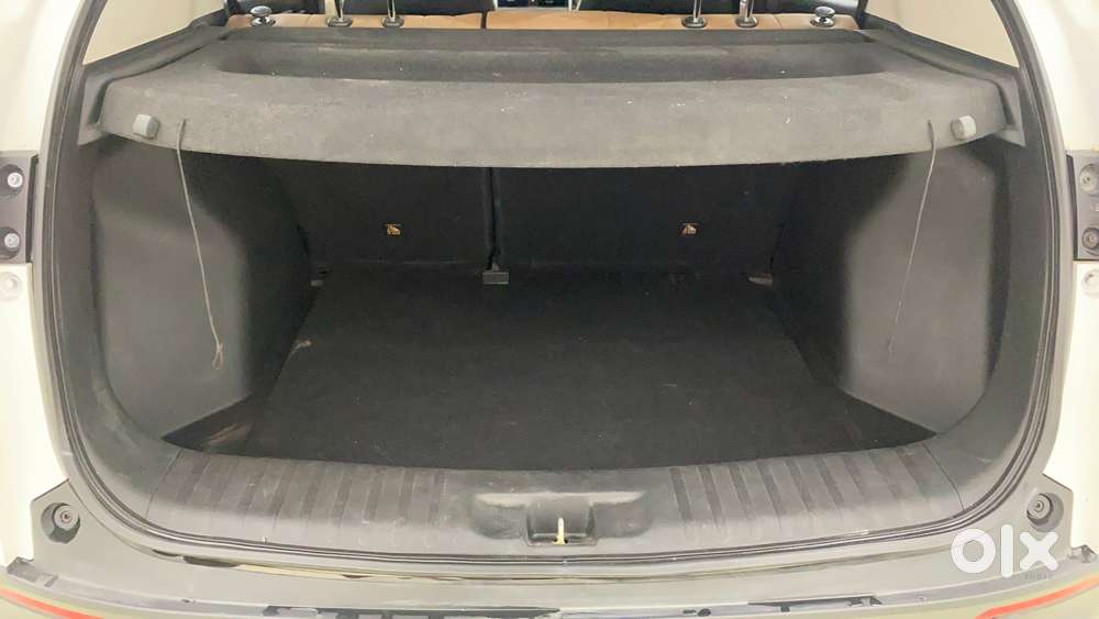 Honda Elevate Zx Cvt, 2023, Petrol