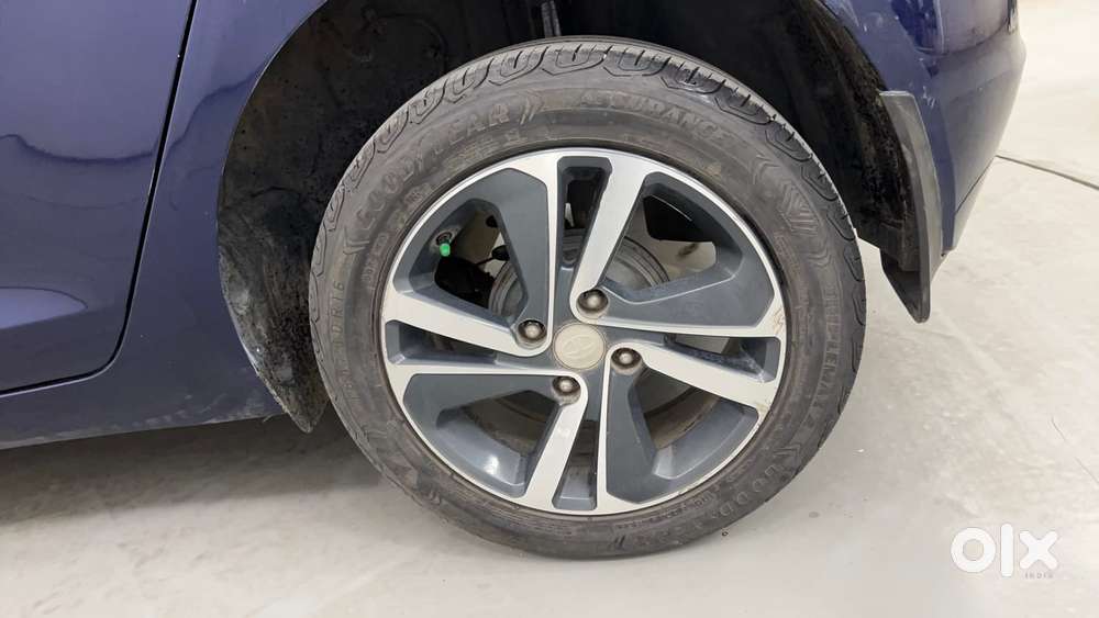 Tata Altroz 1.2 Xza Plus, 2022, Petrol