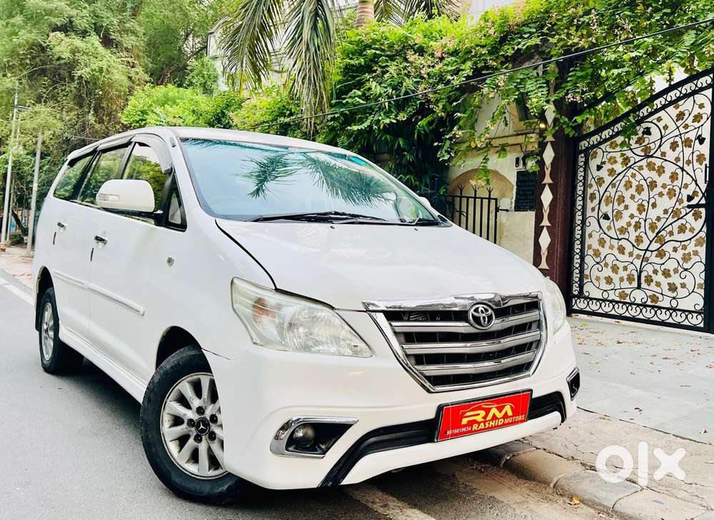 Toyota Innova 2.5 G (diesel) 7 Seater, 2015
