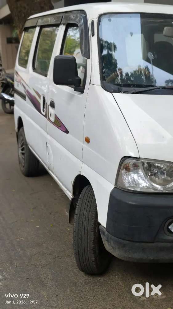 Maruti Suzuki Eeco 5star Ac