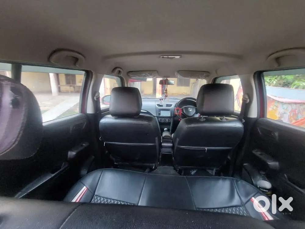 New Condition With Screen And Allow Wheel And Spoiler And Many More
