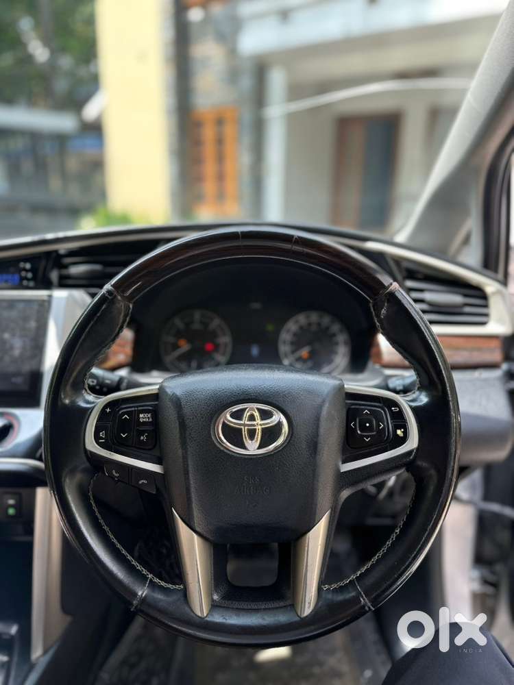 Toyota Innova Crysta 2017