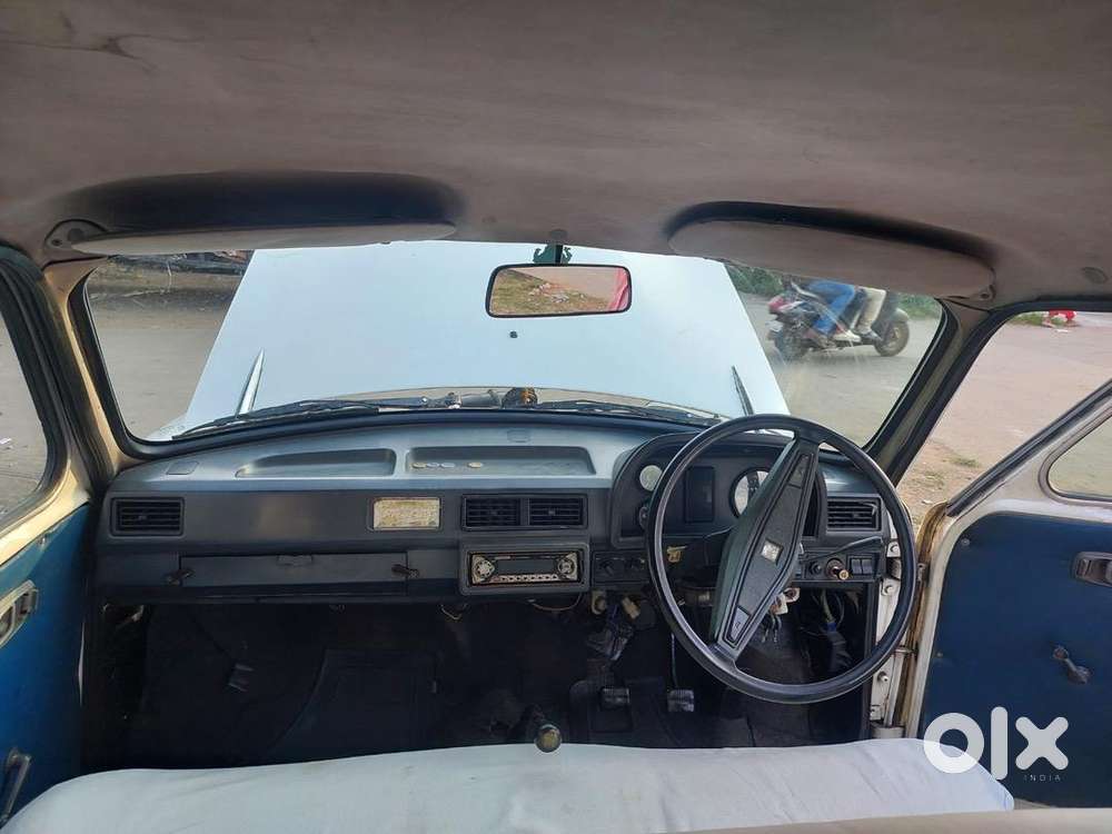 Ambassador Ambassador 2004 Diesel 120000 Km Driven