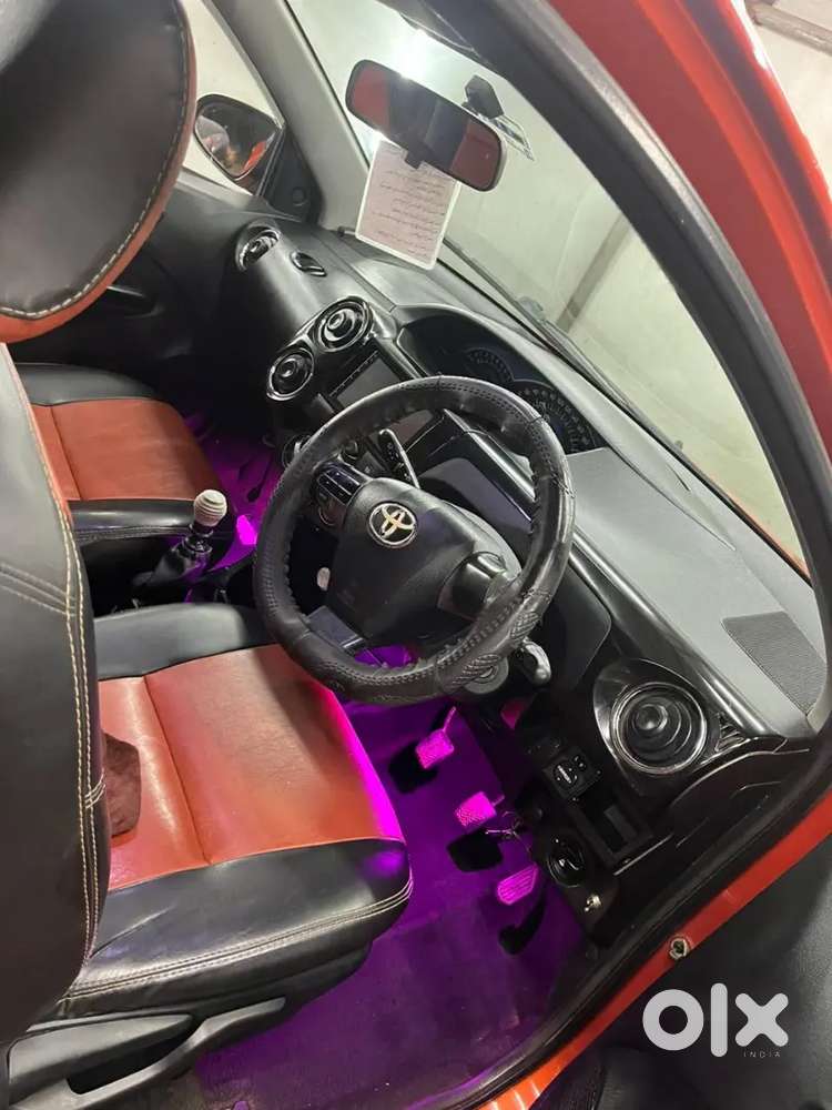 Toyota Etios Cross 2015