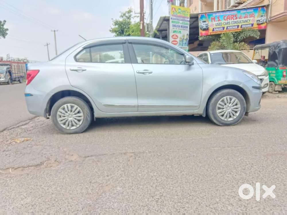 Maruti Suzuki Dzire 1.2 Vxi Cng, 2024, Cng & Hybrids