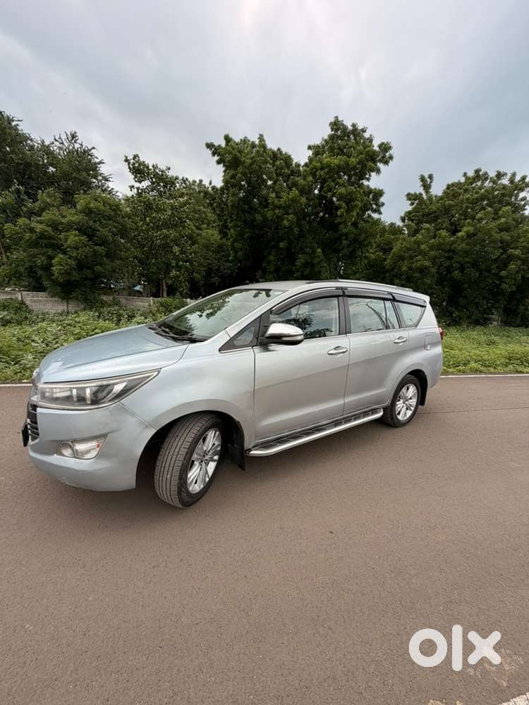 Toyota Innova Crysta 2016 Diesel Well Maintained