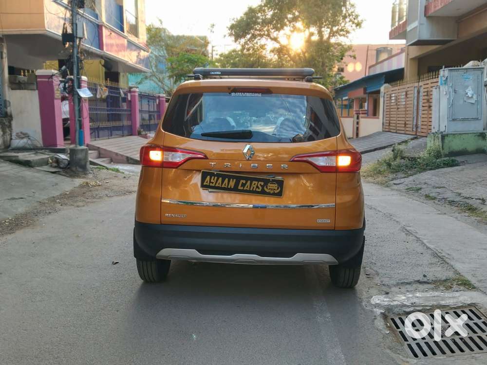 Renault Triber Rxt, 2023, Petrol
