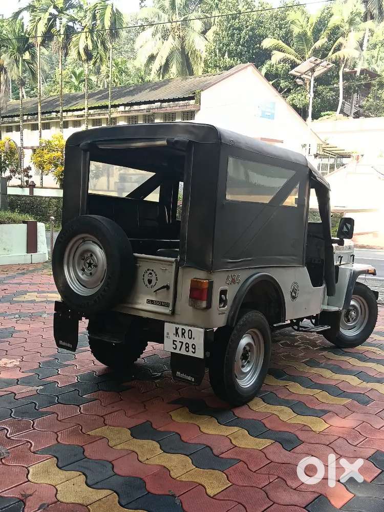 Vintage 1987 Jeep Kaiser