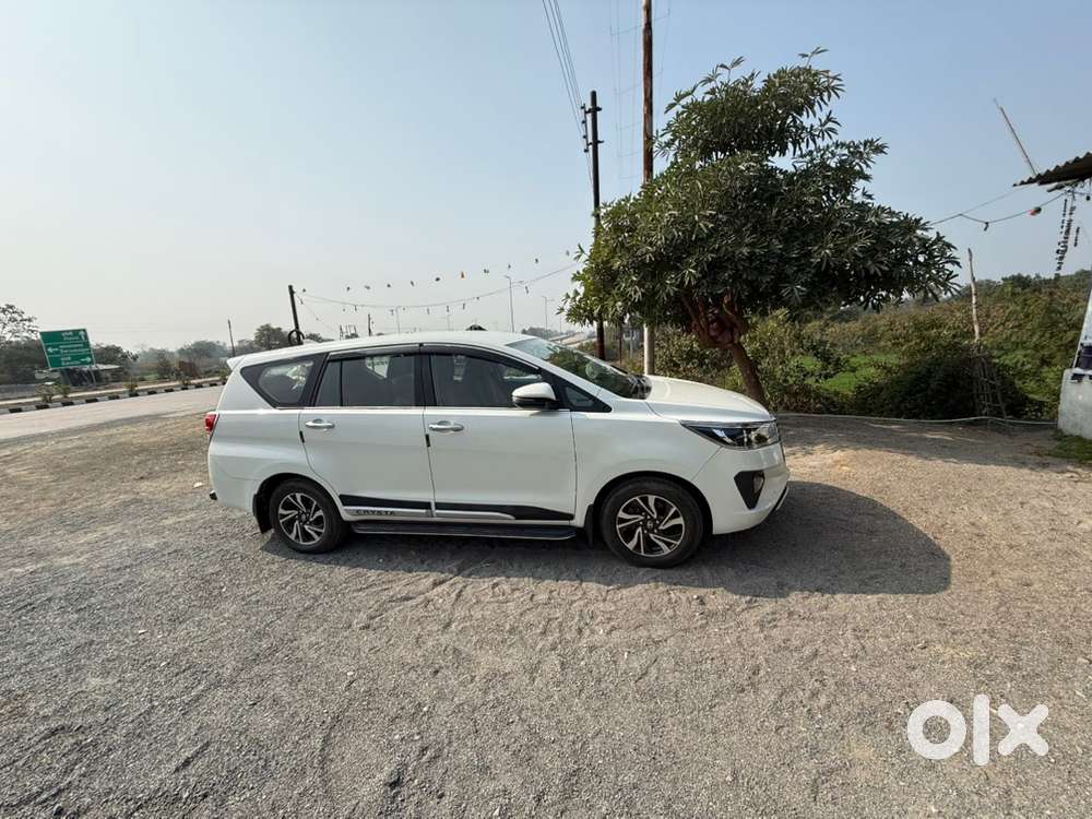 Toyota Innova Crysta 2023 Km Driven
