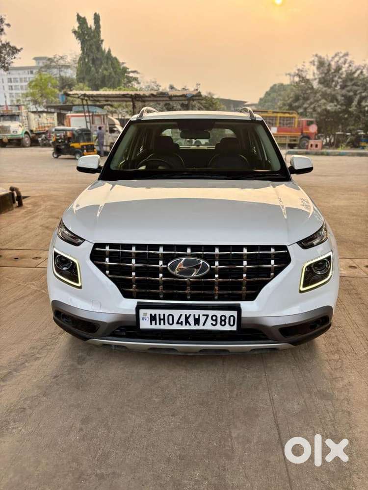 Hyundai Venue 2021 Diesel Well Maintained