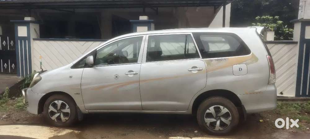Toyota Innova 2.5 G 2008