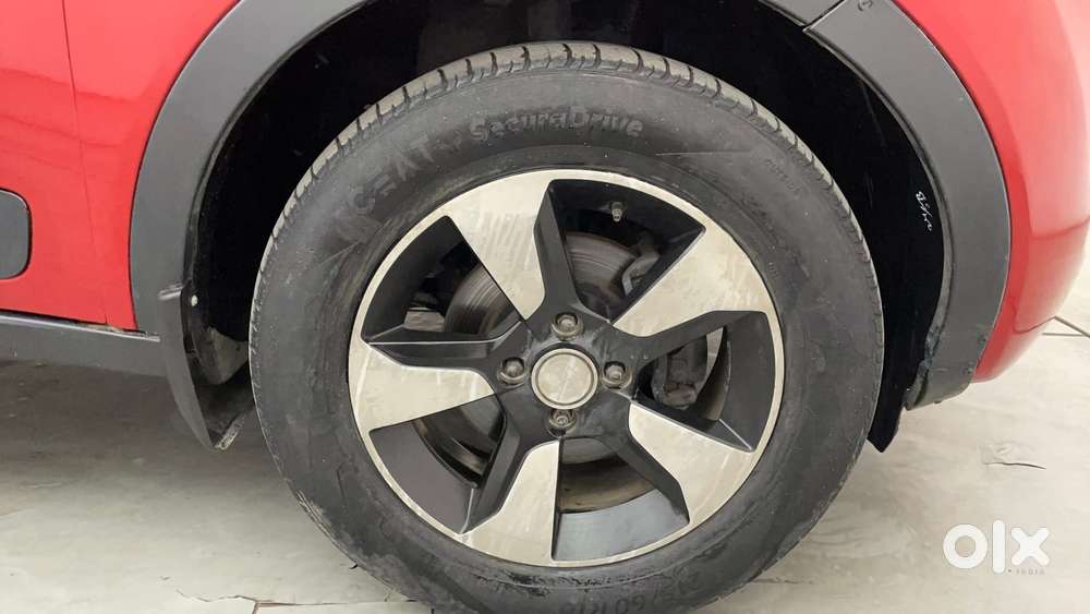 Tata Nexon 1.2 Revotron Xza Plus (o) Dual Tone, 2018, Diesel
