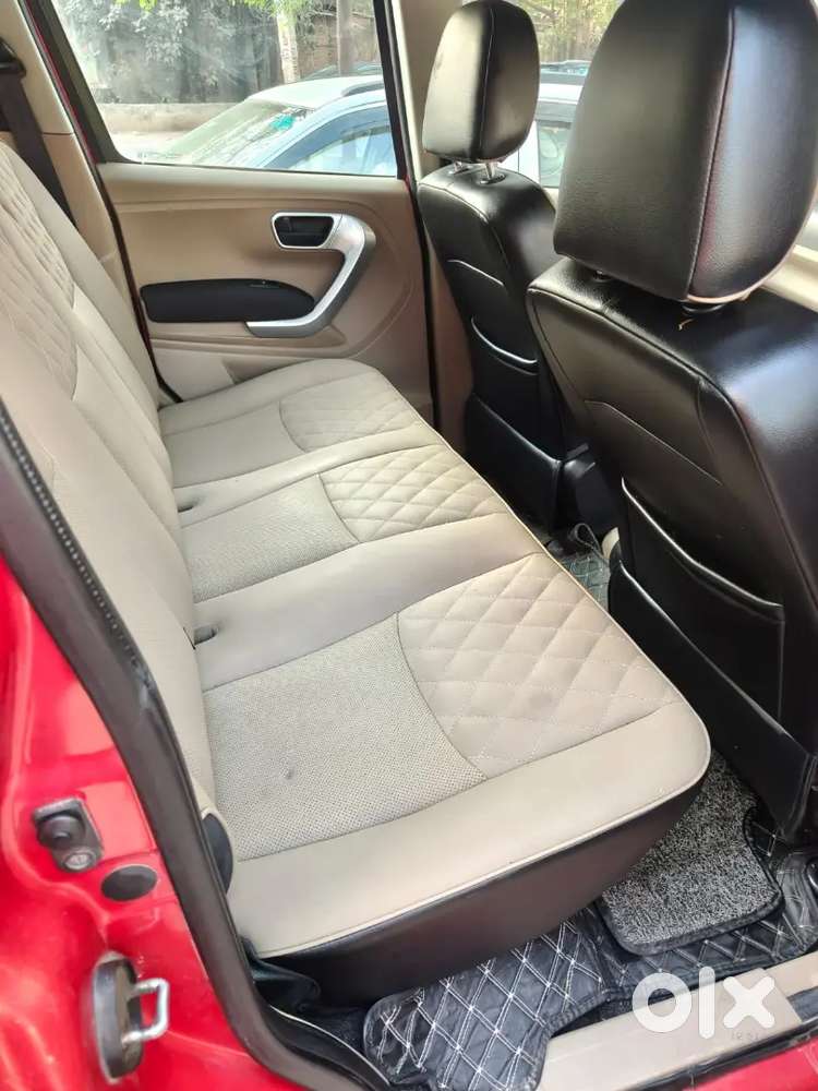 Mahindra Tuv 300 2017 Diesel 80000 Km Driven