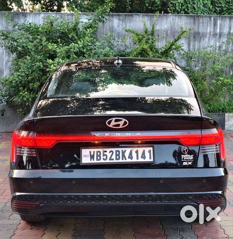 Hyundai Verna, 2023, Petrol