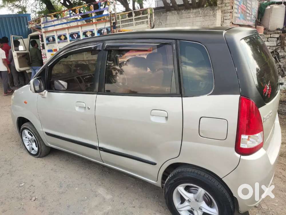 Maruti Suzuki Estilo 2010