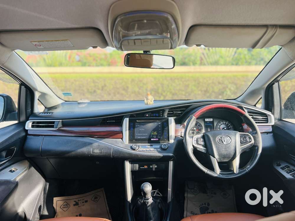 Toyota Innova Crysta 2.4 Vx Mt 8s, 2016, Diesel