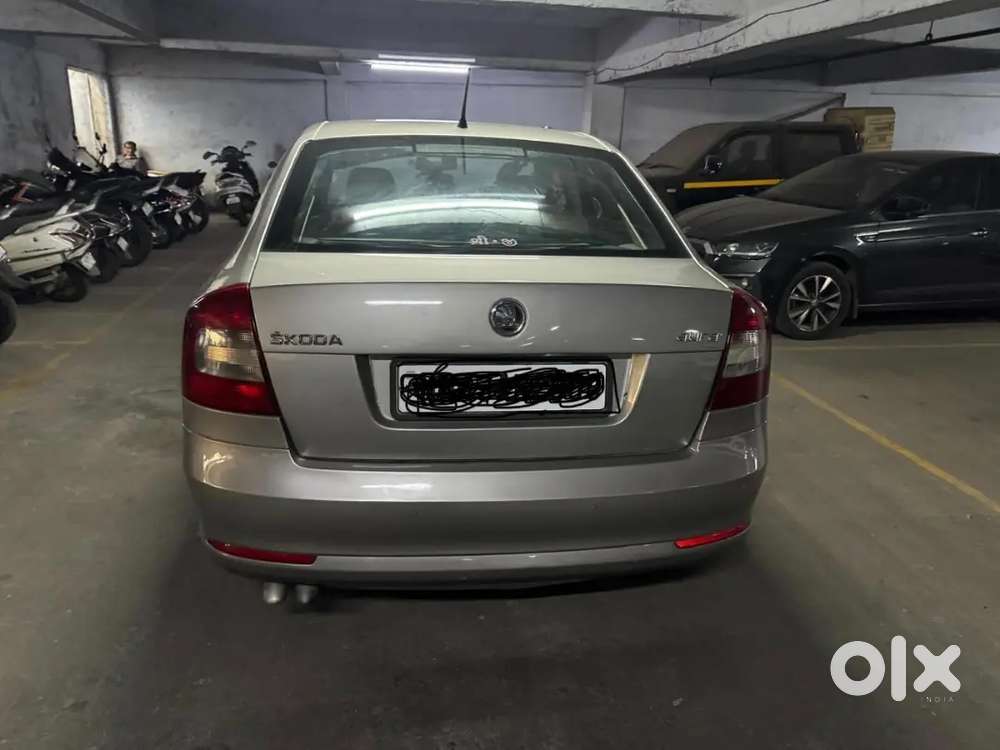 Skoda Laura 2.0 Ambition 2013