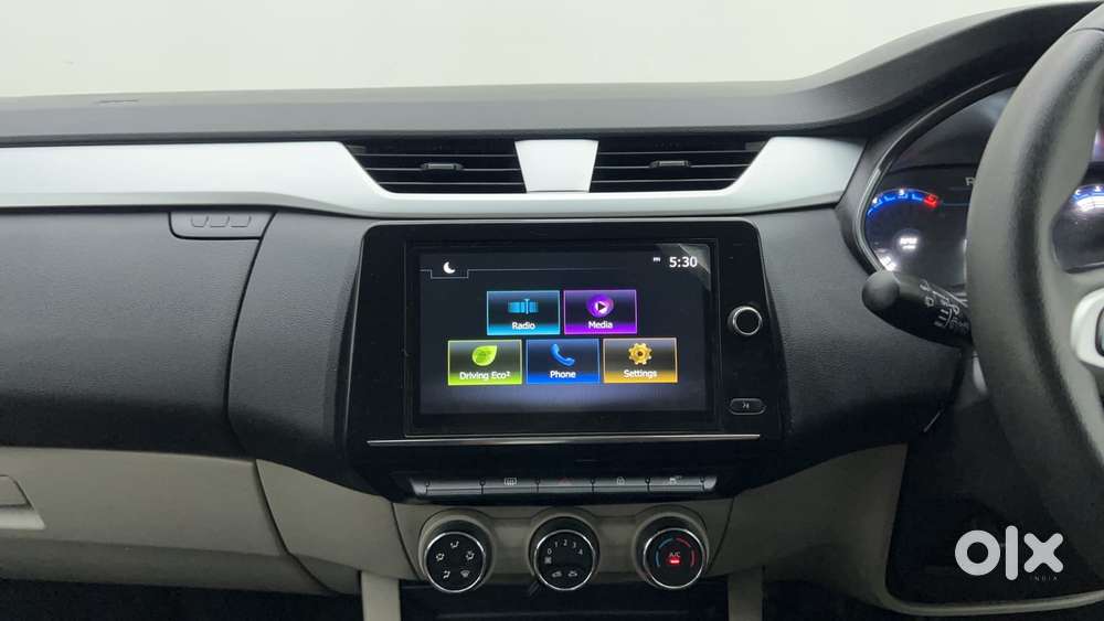 Renault Triber Rxz Easy-r Amt, 2023, Petrol