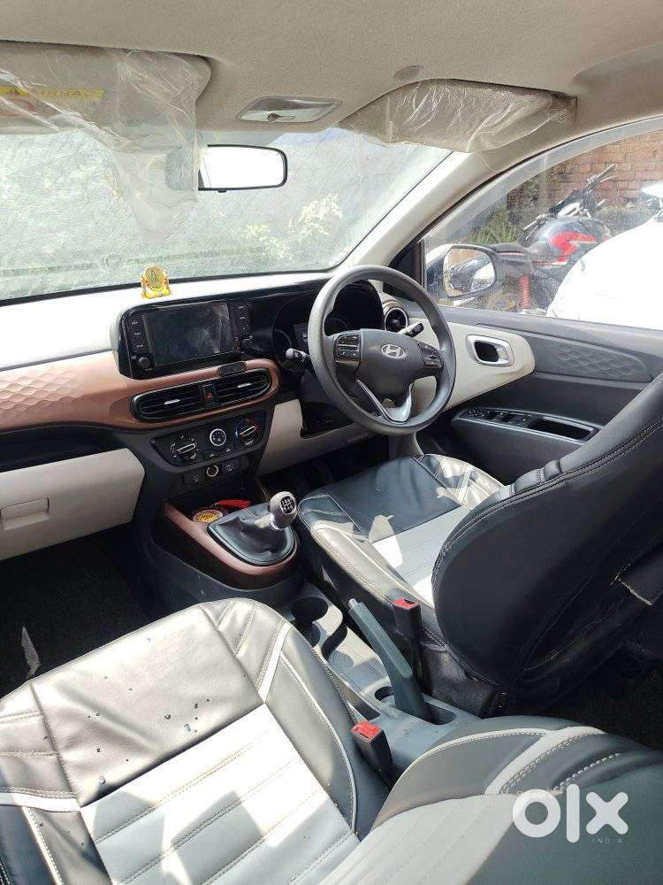 Hyundai Aura Sx 1.2 Cng, 2025, Cng & Hybrids