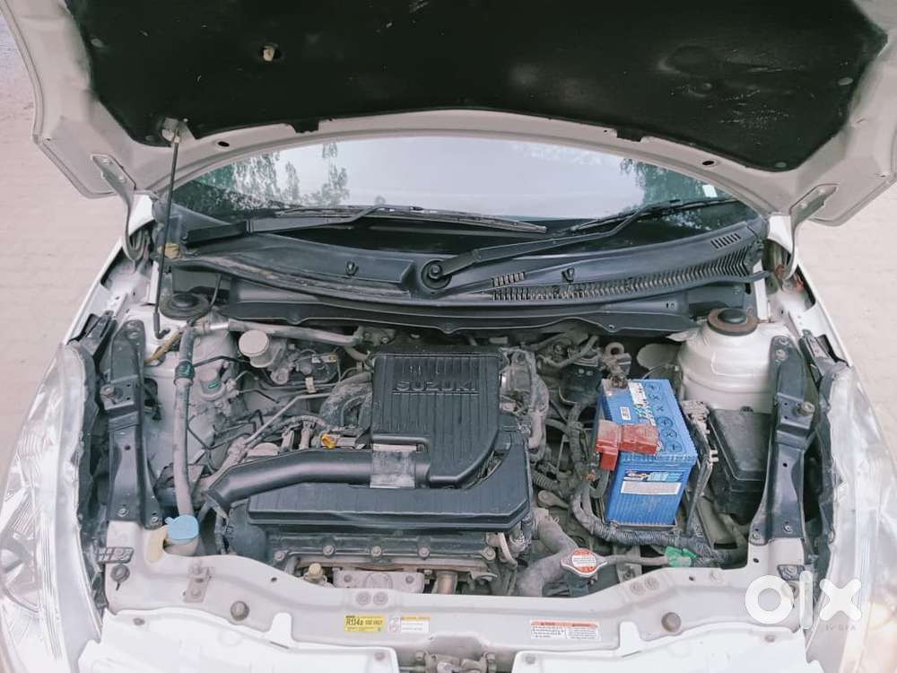 Maruti Suzuki Swift Lxi Optional-o, 2015, Petrol