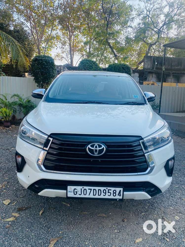 Toyota Innova Crysta 2.8z Automatic, 2021, Diesel