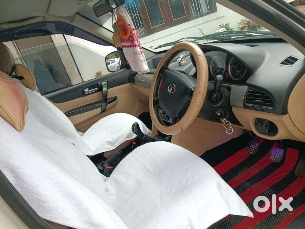 Tata Safari Storme 2014