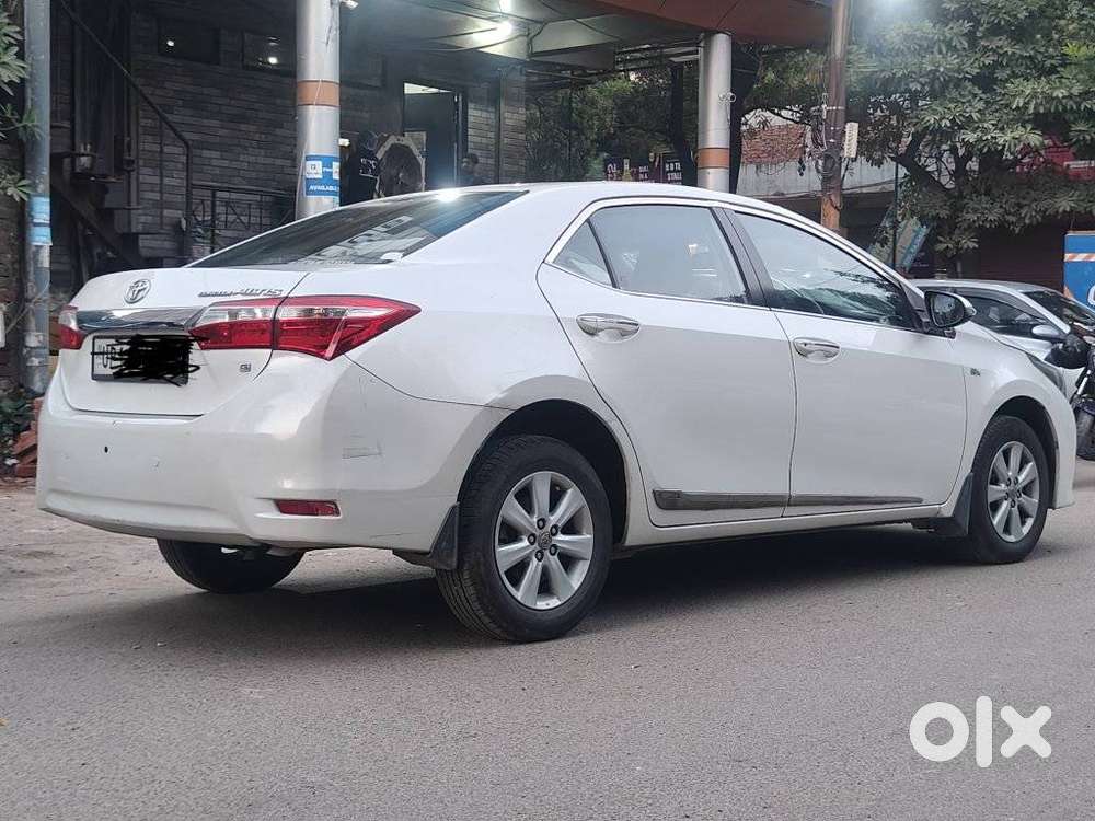 Toyota Corolla Altis G At, 2016, Petrol