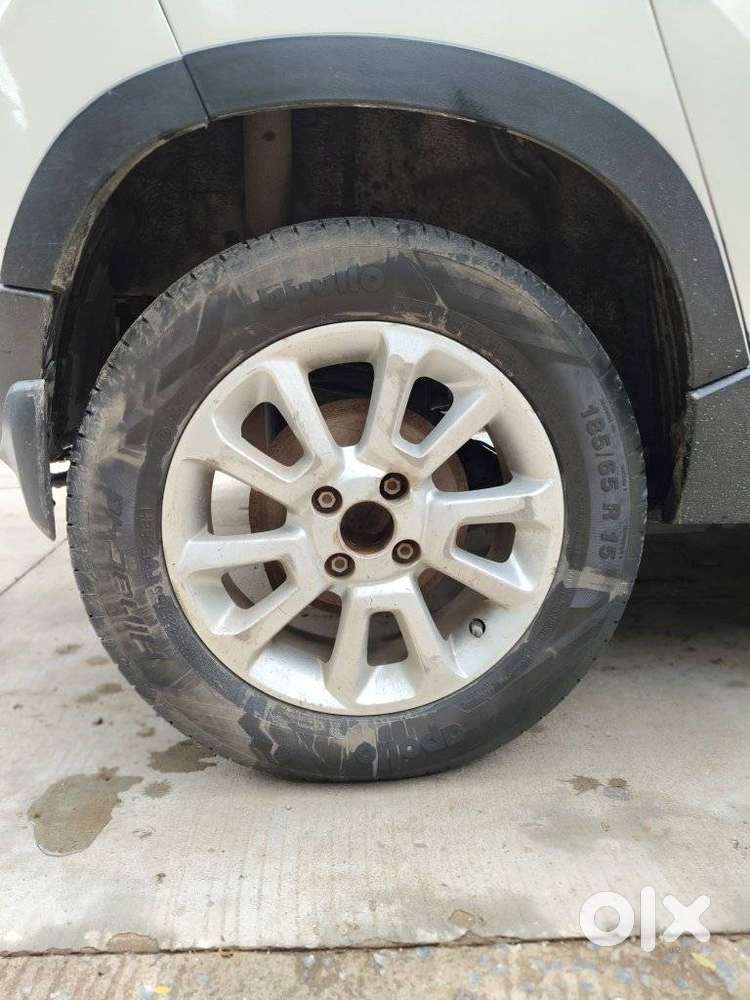 Mahindra Kuv 100 Mfalcon G80 K8 5str Aw, 2017, Petrol