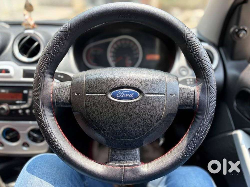 Ford Figo 1.2p Titanium Mt, 2010, Petrol