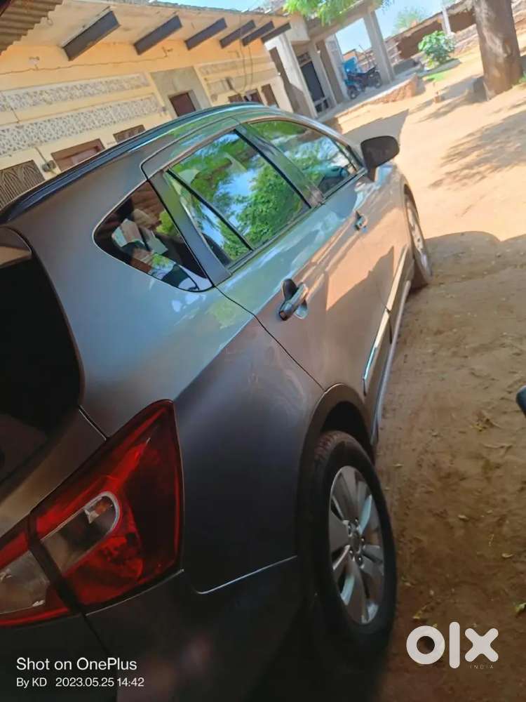 Maruti Suzuki S-cross 2015 Diesel Manual