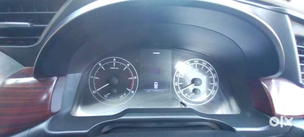 Toyota Innova Crysta 2.8 Gx At 8s, 2016, Diesel