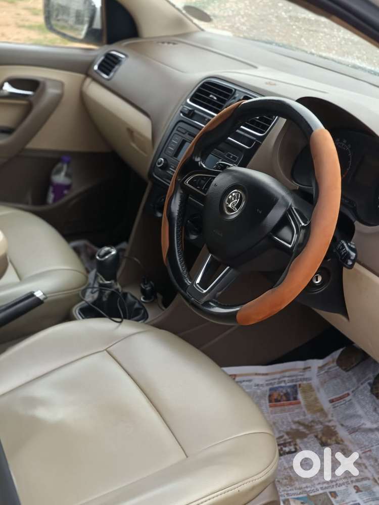 Skoda Rapid 1.5 Tdi Ambition Plus, 2014, Diesel