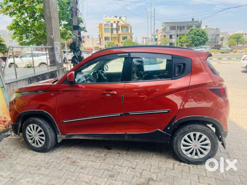 Mahindra, Kuv 100 2016