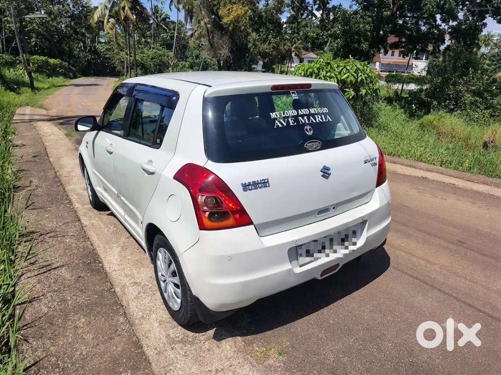 Senior Citizen Driven Single Owner 2009 Maruti Swift Diesel