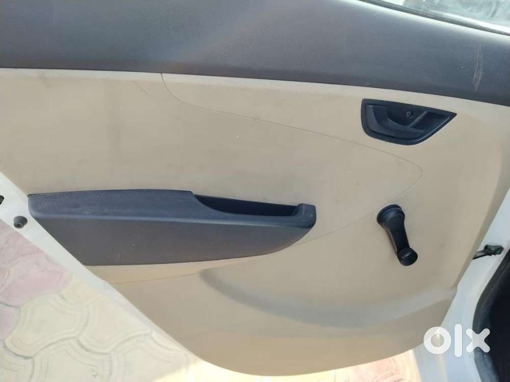 Hyundai Eon Era, 2017, Petrol