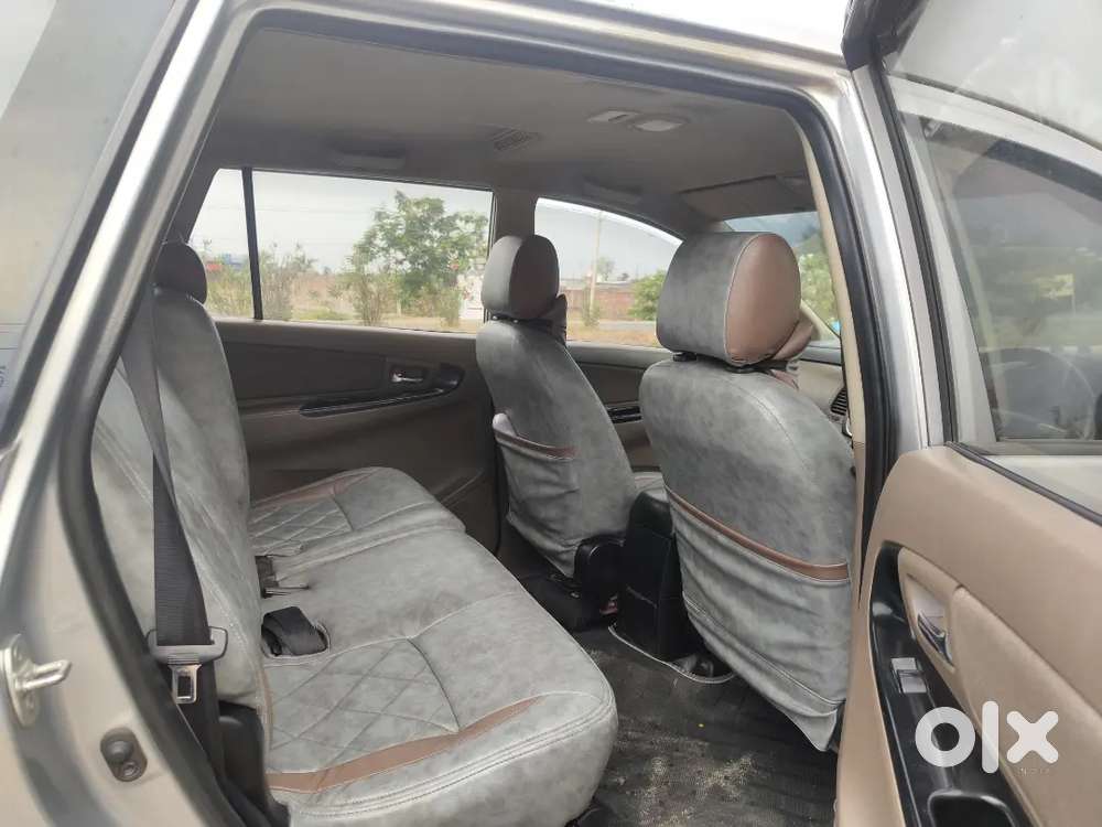 Toyota Innova 2015 Diesel 96000 Km Comfort Driven Comfort Car