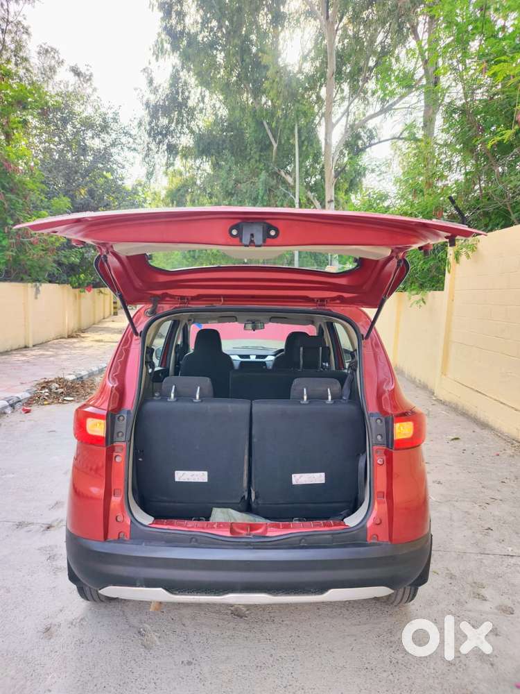 Renault Triber Rxz, 2021, Petrol